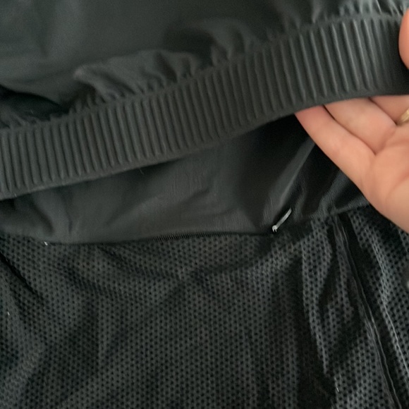 NWT Fabletics Rosalia Performance Jacket - Picture 11 of 11